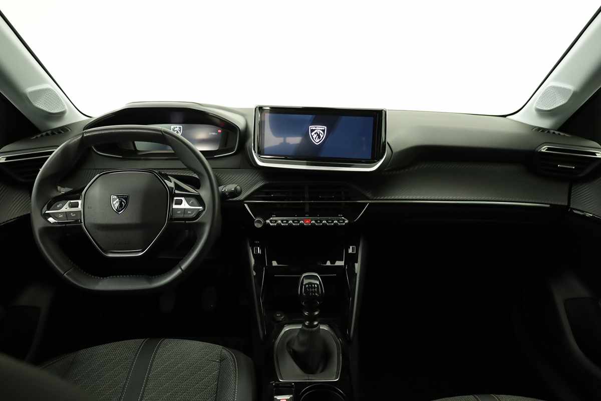 peugeot-208-2025-gasolina-1199cc