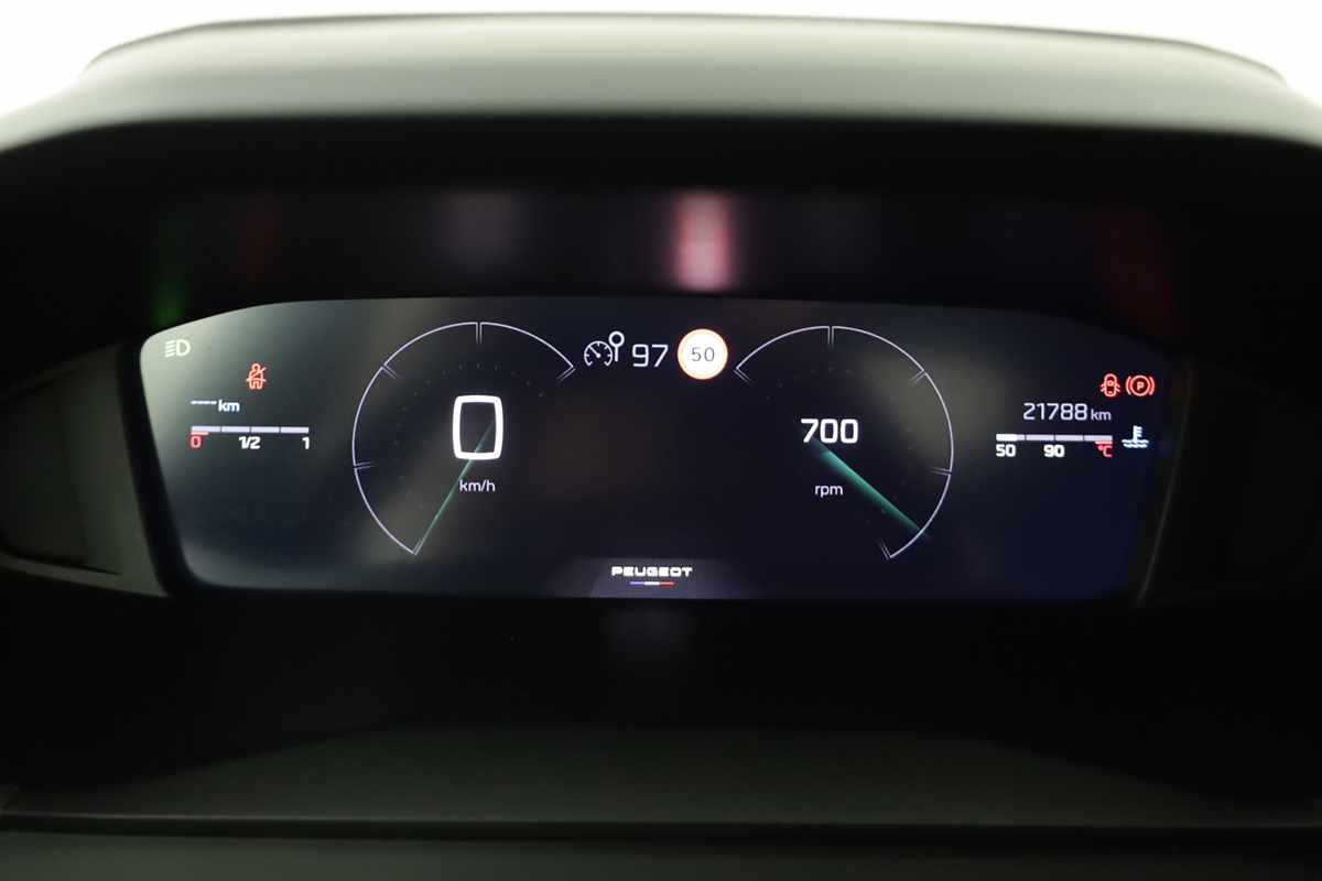 peugeot-208-2025-gasolina-1199cc