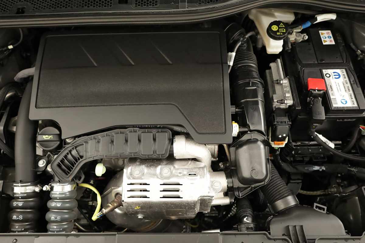 peugeot-208-2025-gasolina-1199cc