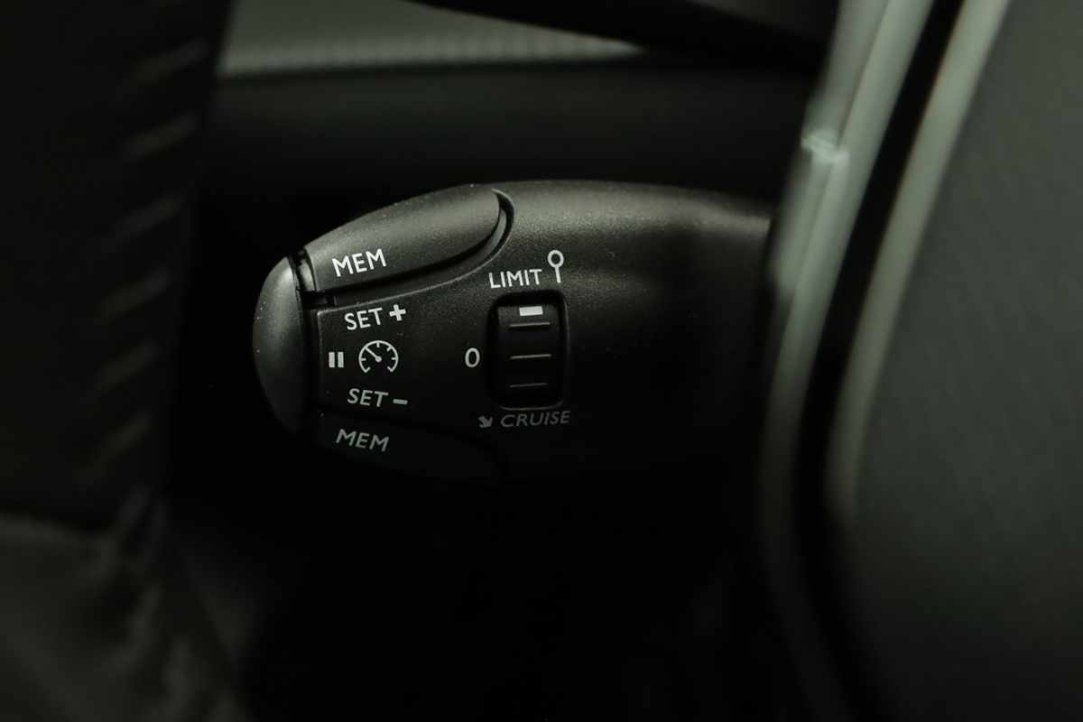 peugeot-208-2026-gasolina-1199cc