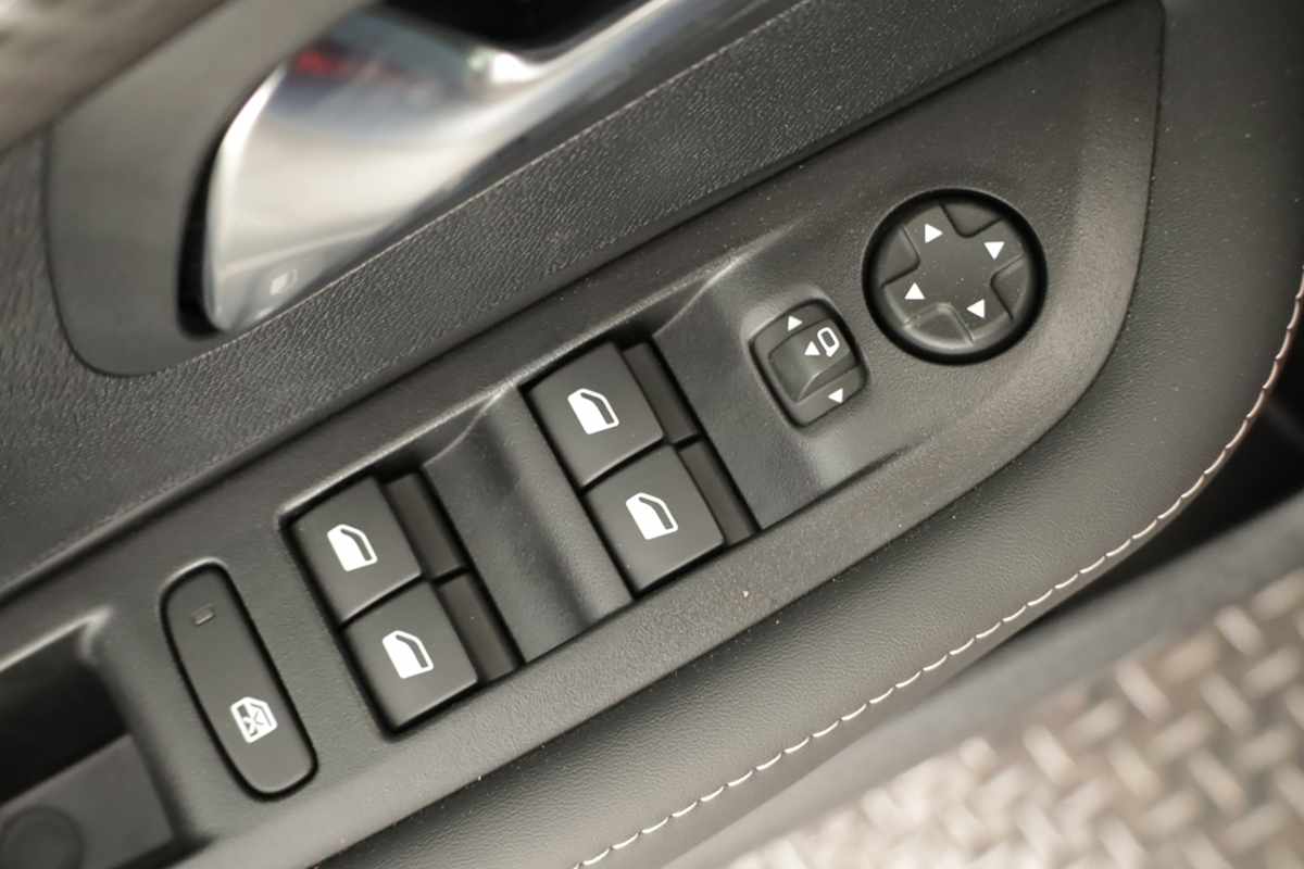 peugeot-208-2026-gasolina-1199cc
