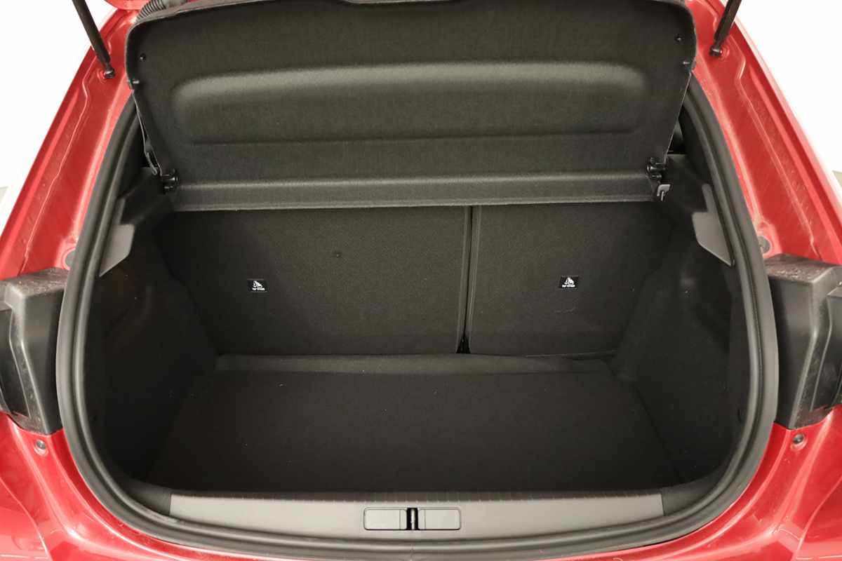 peugeot-208-2026-gasolina-1199cc
