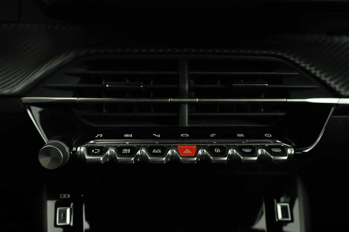 peugeot-2008-2023-gasolina-1199cc