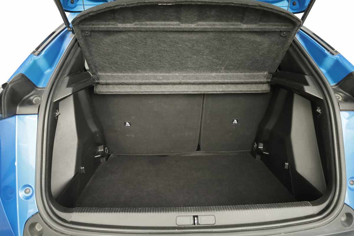 peugeot-2008-2023-gasolina-1199cc