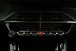 peugeot-2008-2023-gasolina-1199cc