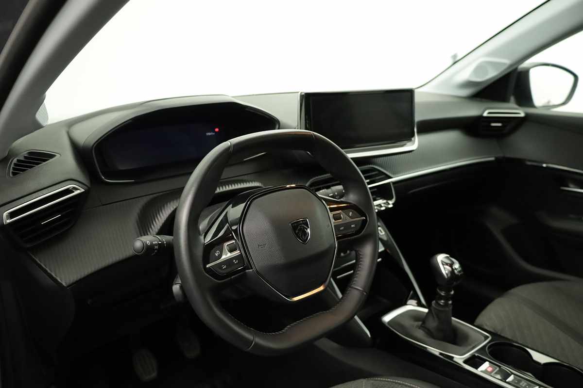 peugeot-208-2025-gasolina-1199cc