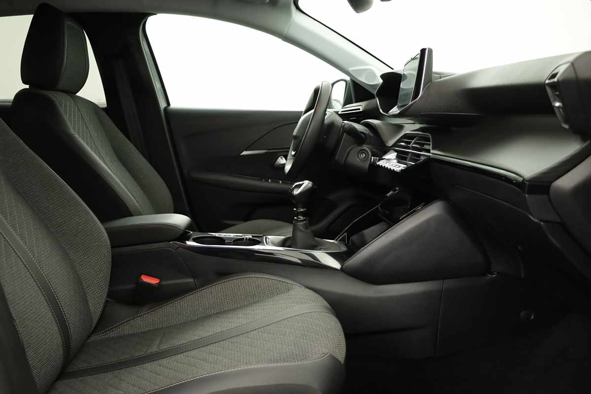 peugeot-208-2025-gasolina-1199cc