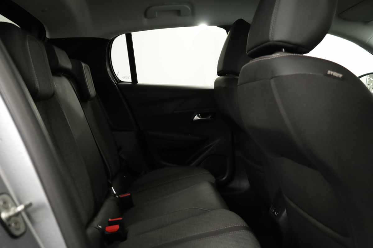 peugeot-208-2025-gasolina-1199cc