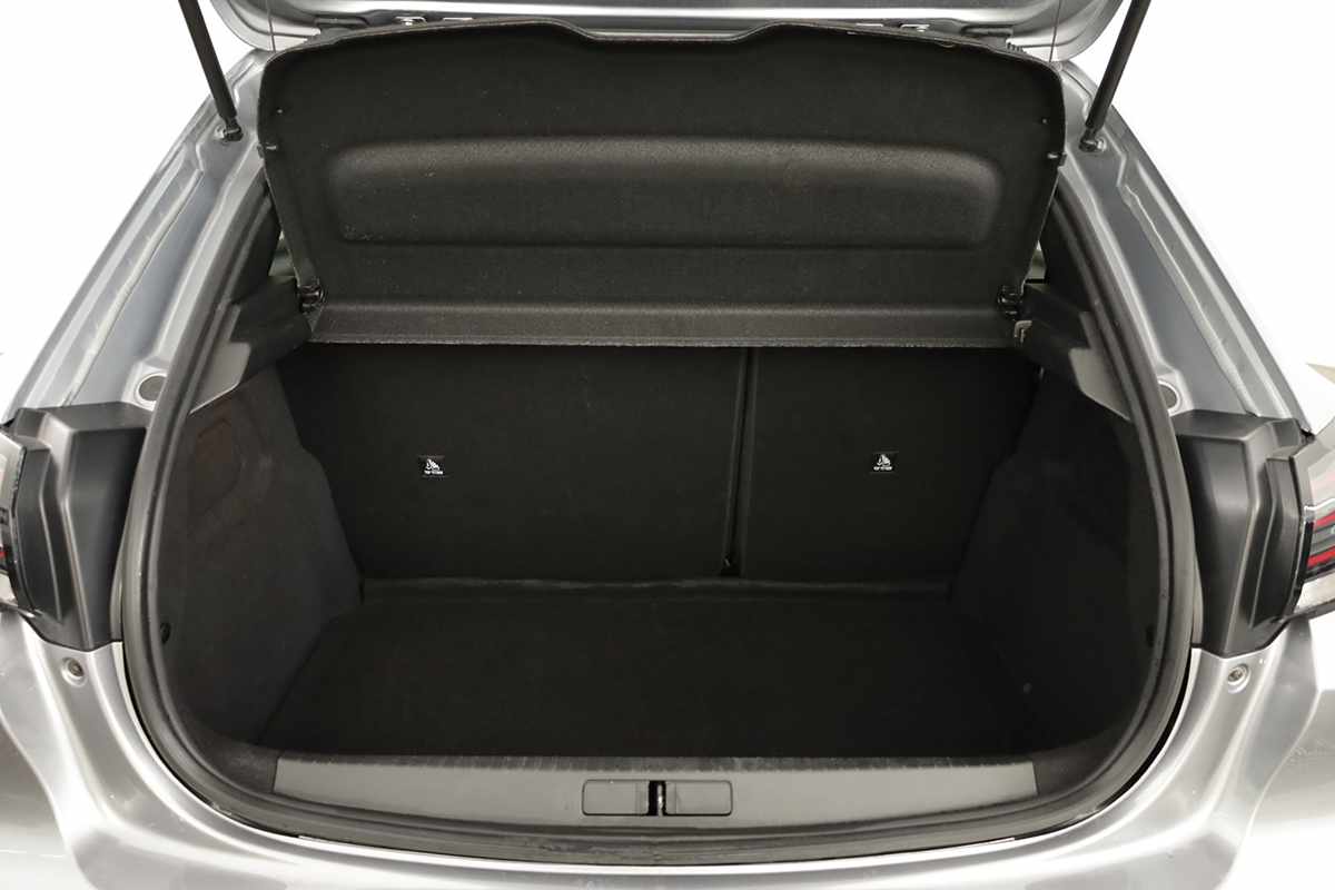 peugeot-208-2025-gasolina-1199cc