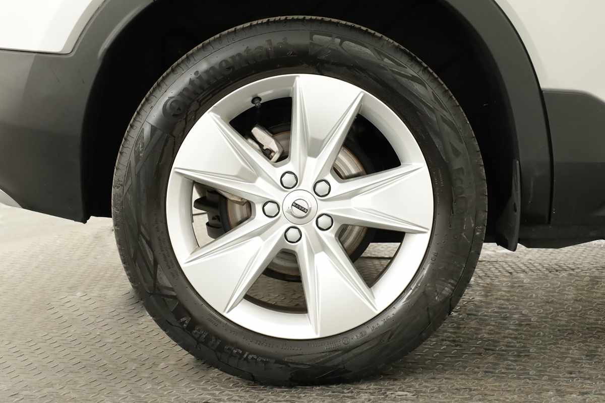 volvo-xc40-2024-gasolina-1477cc