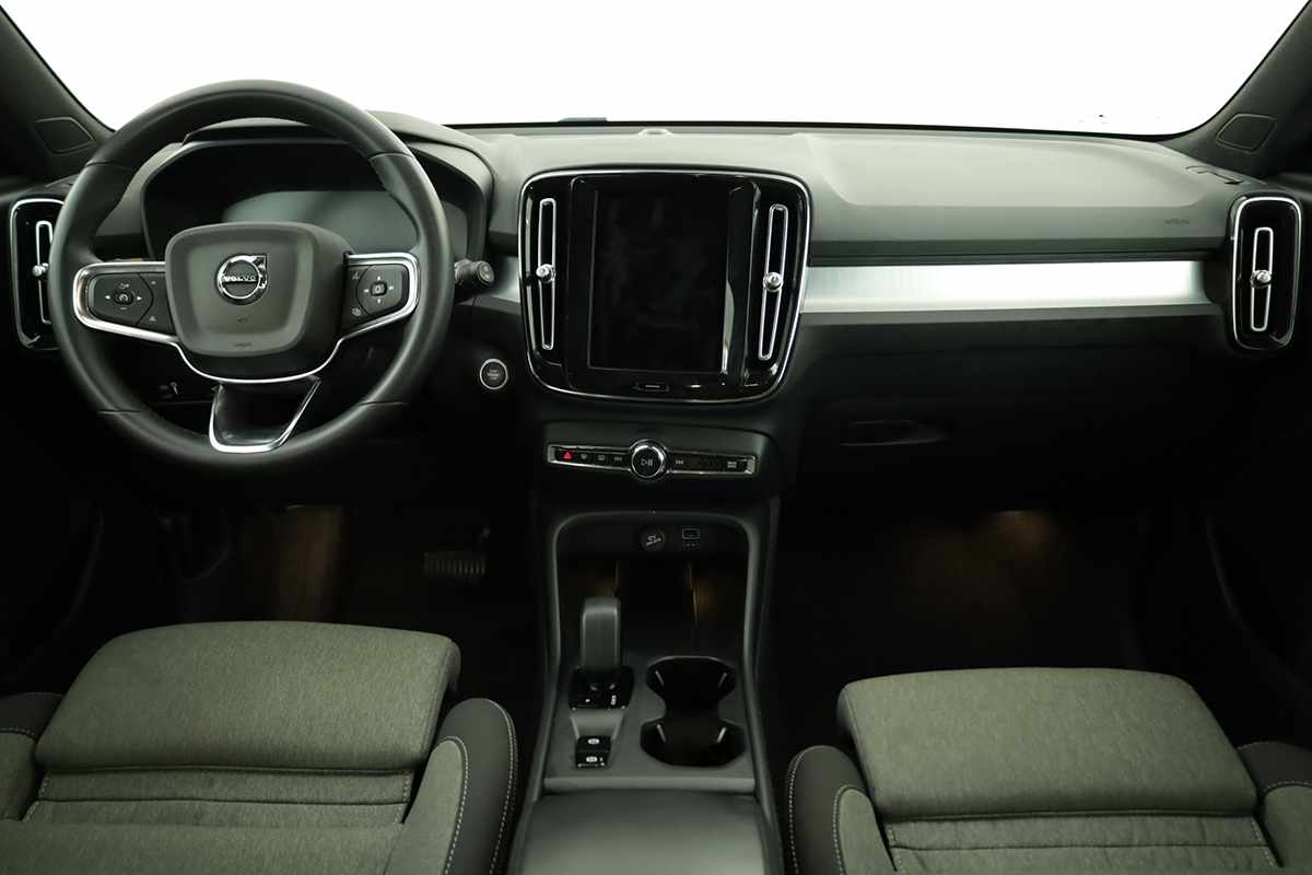 volvo-xc40-2024-gasolina-1477cc