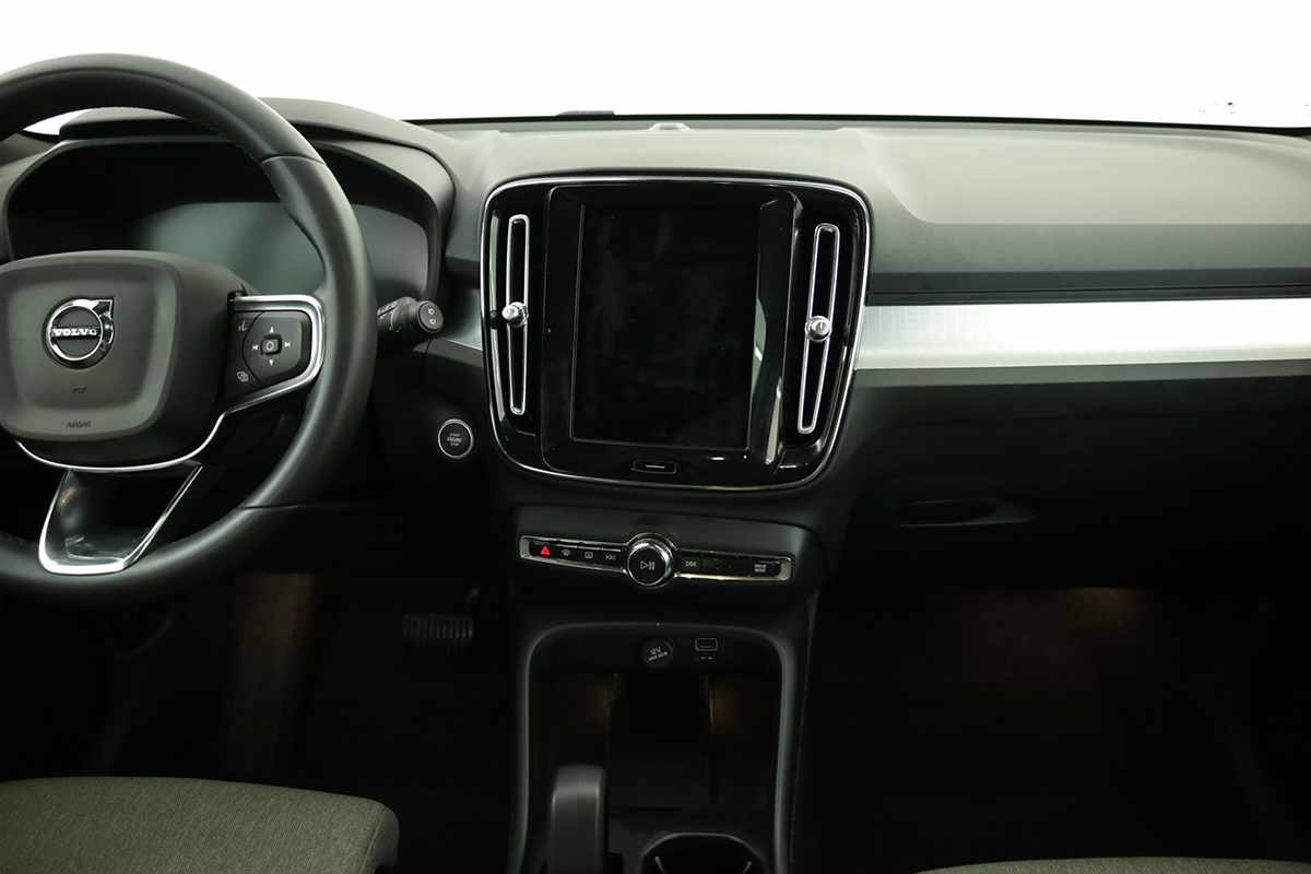 volvo-xc40-2024-gasolina-1477cc