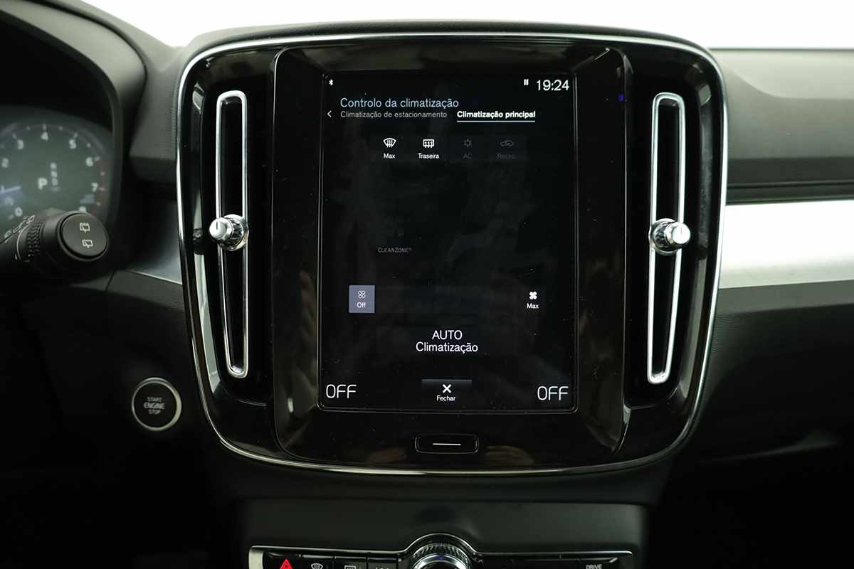 volvo-xc40-2024-gasolina-1477cc
