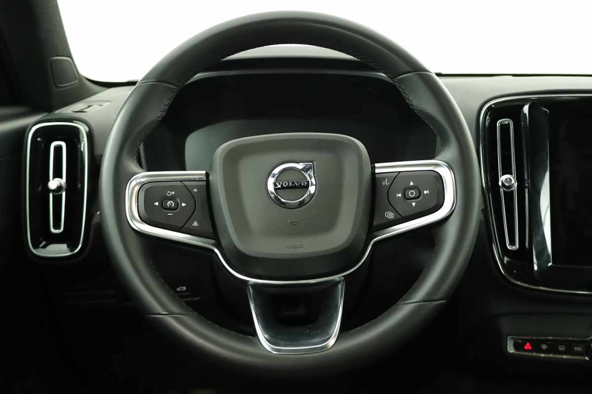 volvo-xc40-2024-gasolina-1477cc
