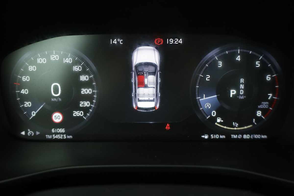 volvo-xc40-2024-gasolina-1477cc