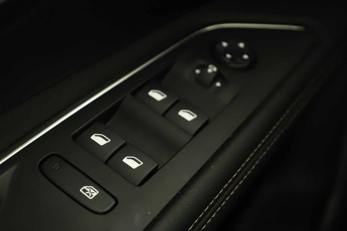 peugeot-3008-2024-gasolina-1199cc