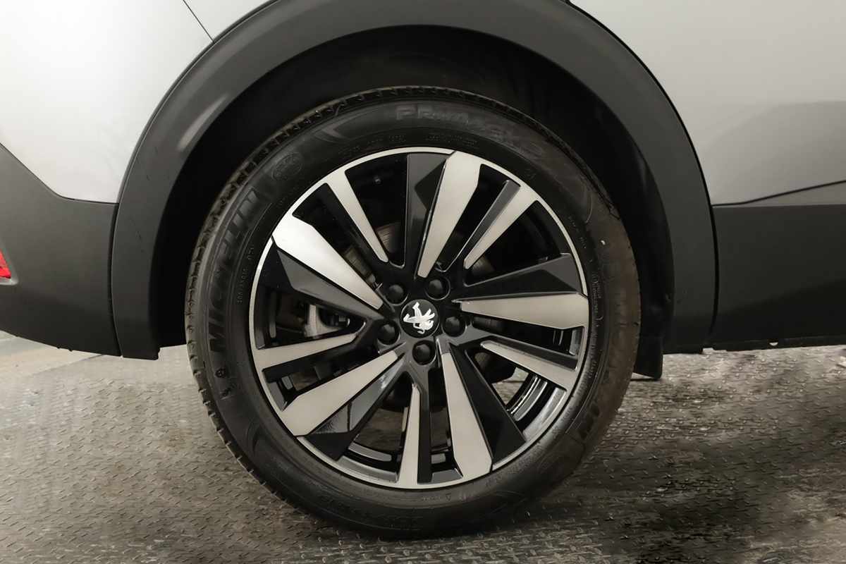 peugeot-3008-2024-gasolina-1199cc