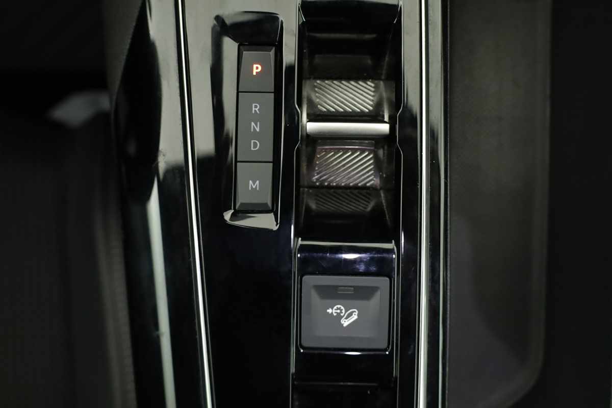 peugeot-3008-2024-gasolina-1199cc