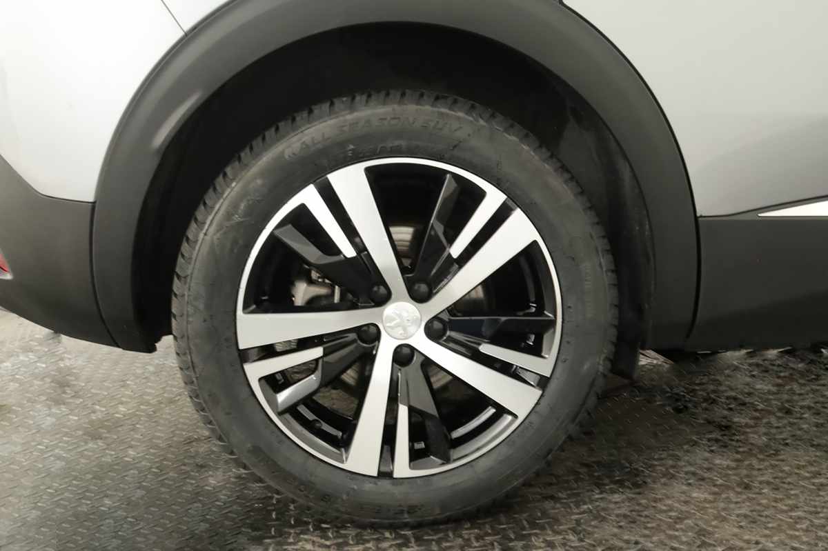 peugeot-3008-2024-gasolina-1199cc