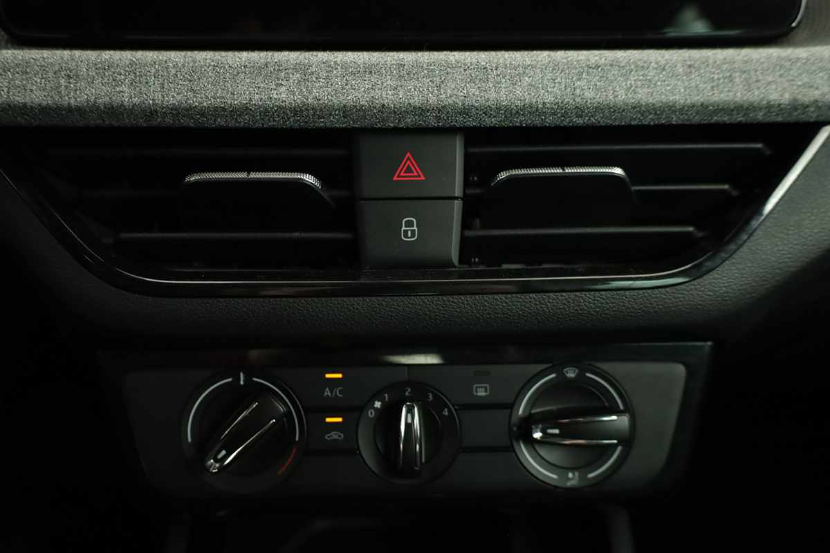 skoda-kamiq-2024-gasolina-999cc