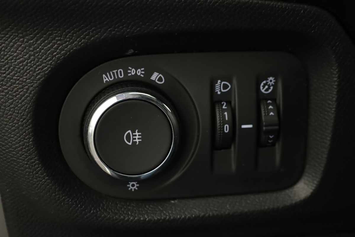 opel-corsa-2025-gasolina-1199cc