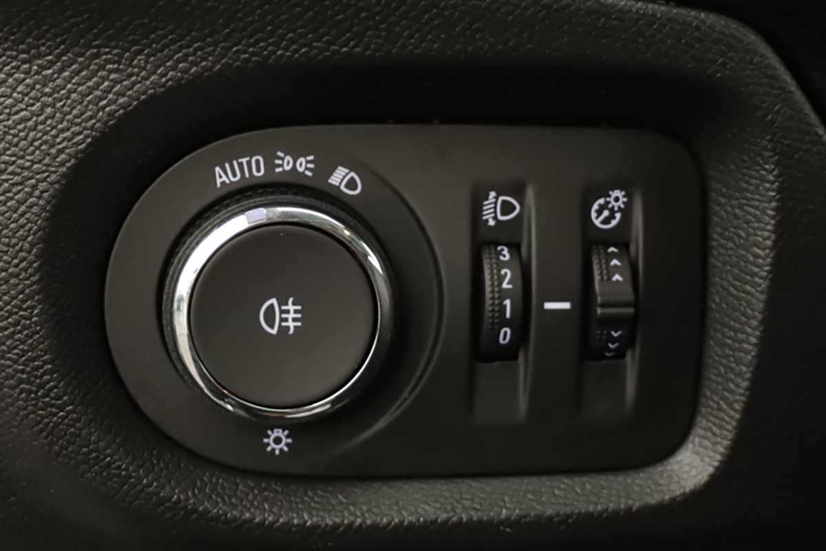 opel-corsa-2025-gasolina-1199cc