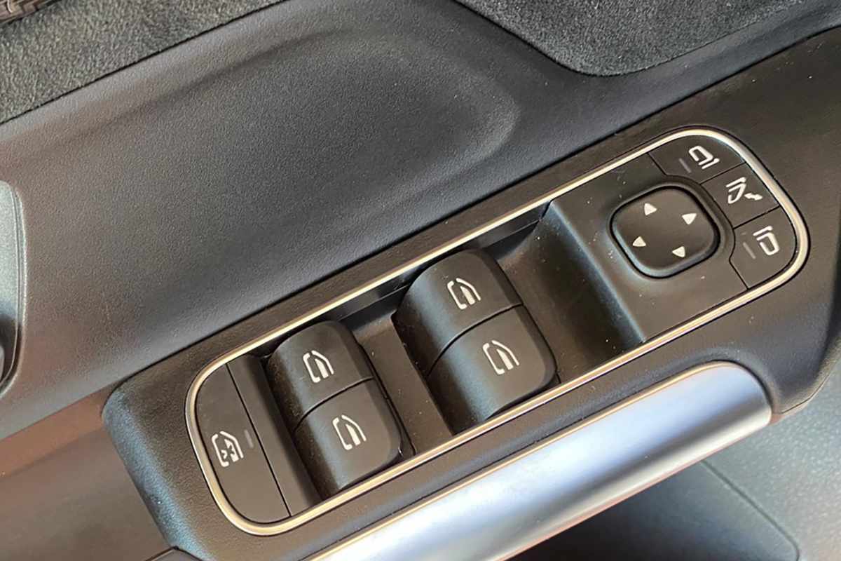 mercedes-benz-classe-b-2024-hibrido-a-gasolina-1332cc