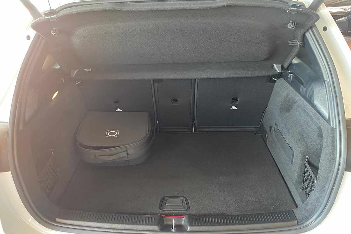 mercedes-benz-classe-b-2024-hibrido-a-gasolina-1332cc