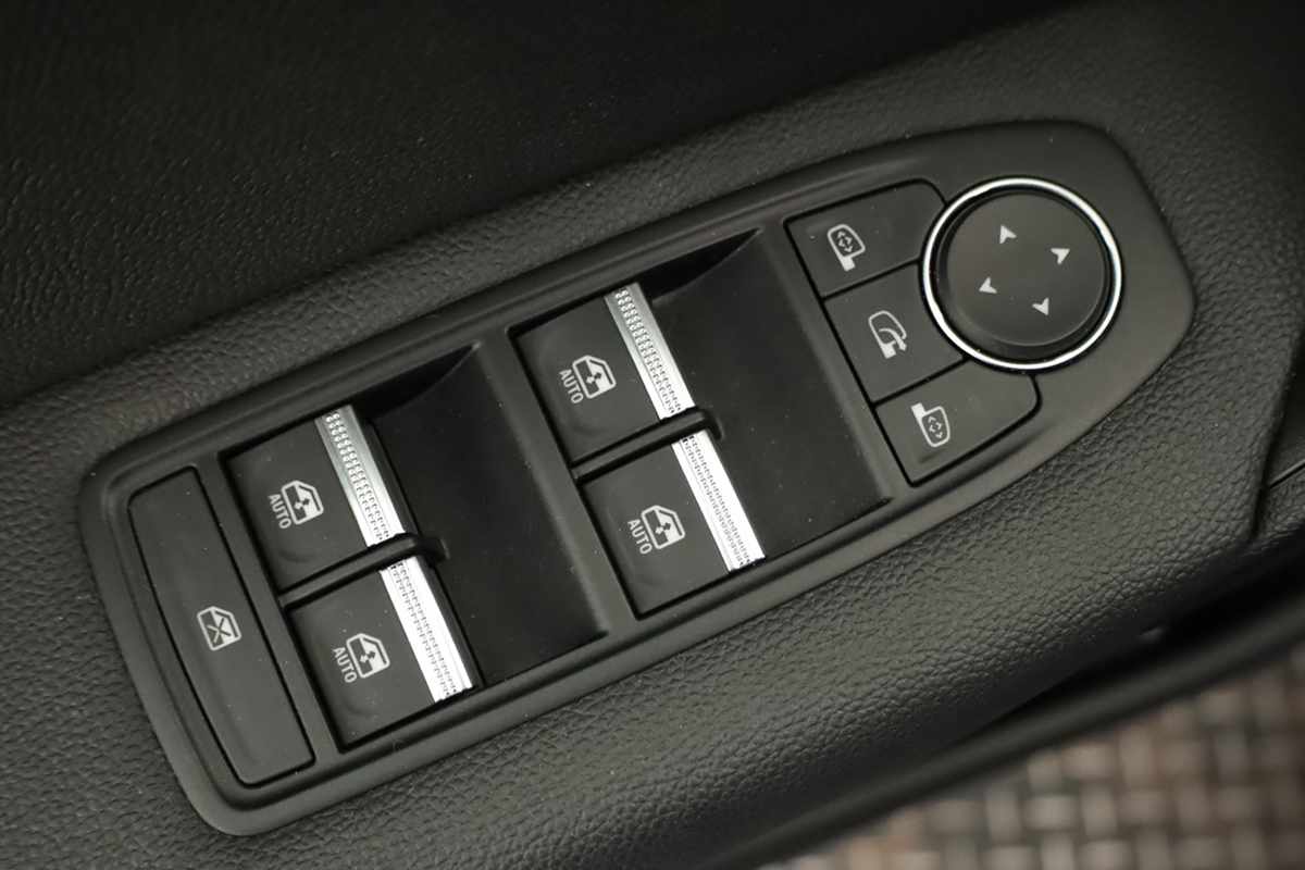 renault-captur-2023-gpl-999cc