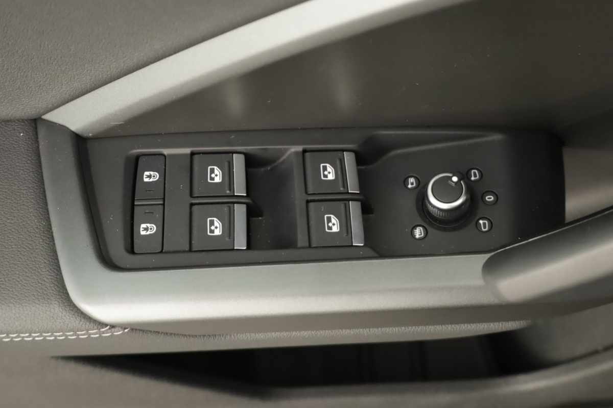 audi-q3-2024-hibrido-a-gasolina-1395cc