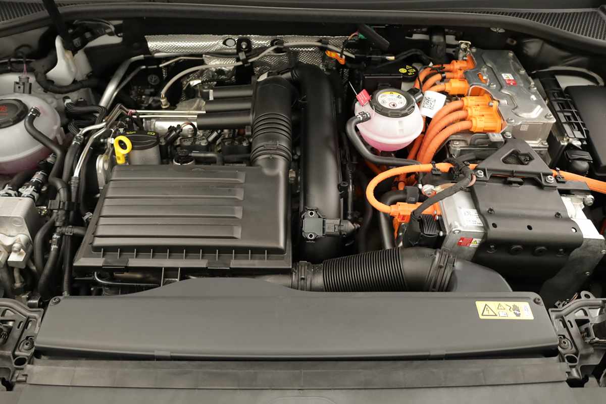 audi-q3-2024-hibrido-a-gasolina-1395cc