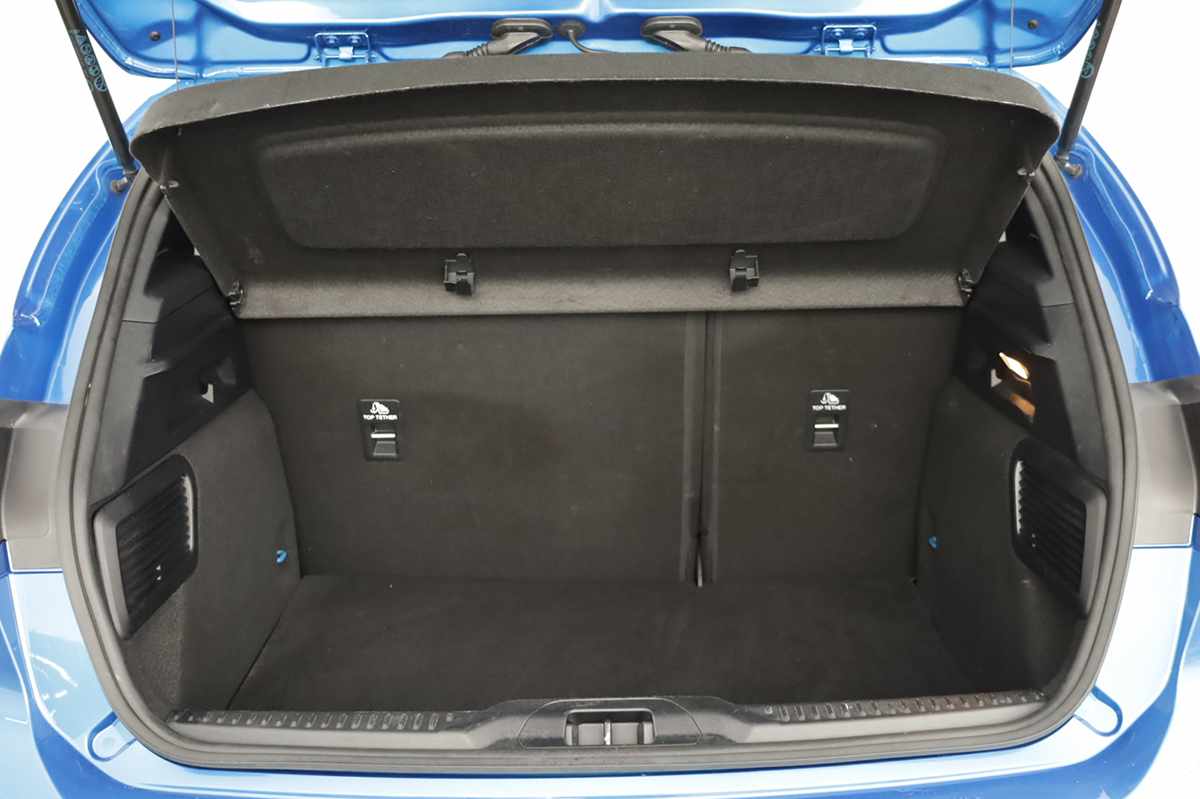 ford-focus-2025-gasolina-998cc