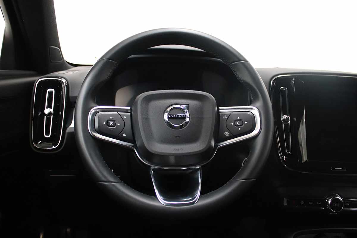 volvo-xc40-2024-gasolina-1477cc