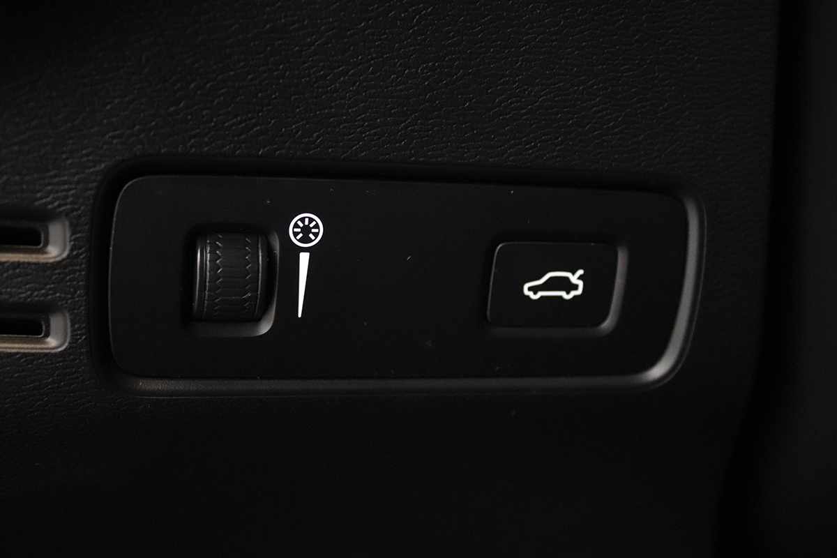 volvo-xc40-2024-gasolina-1477cc