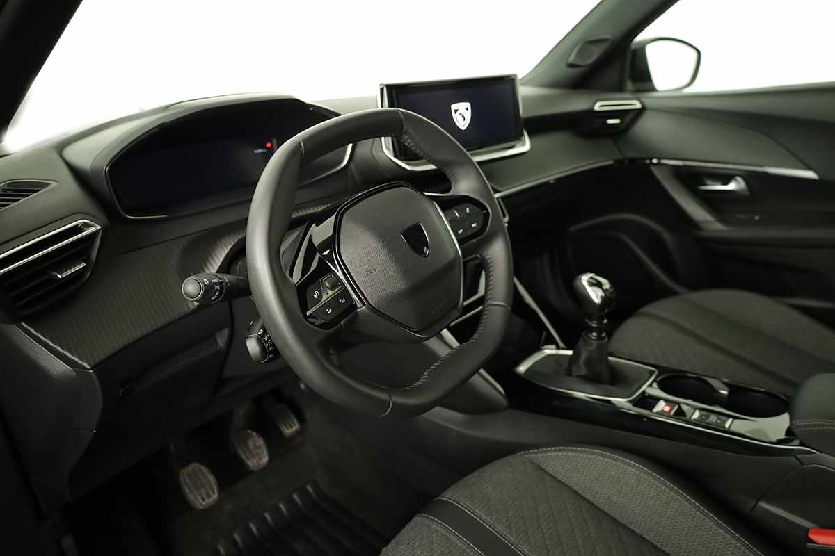 peugeot-2008-2024-gasolina-1199cc