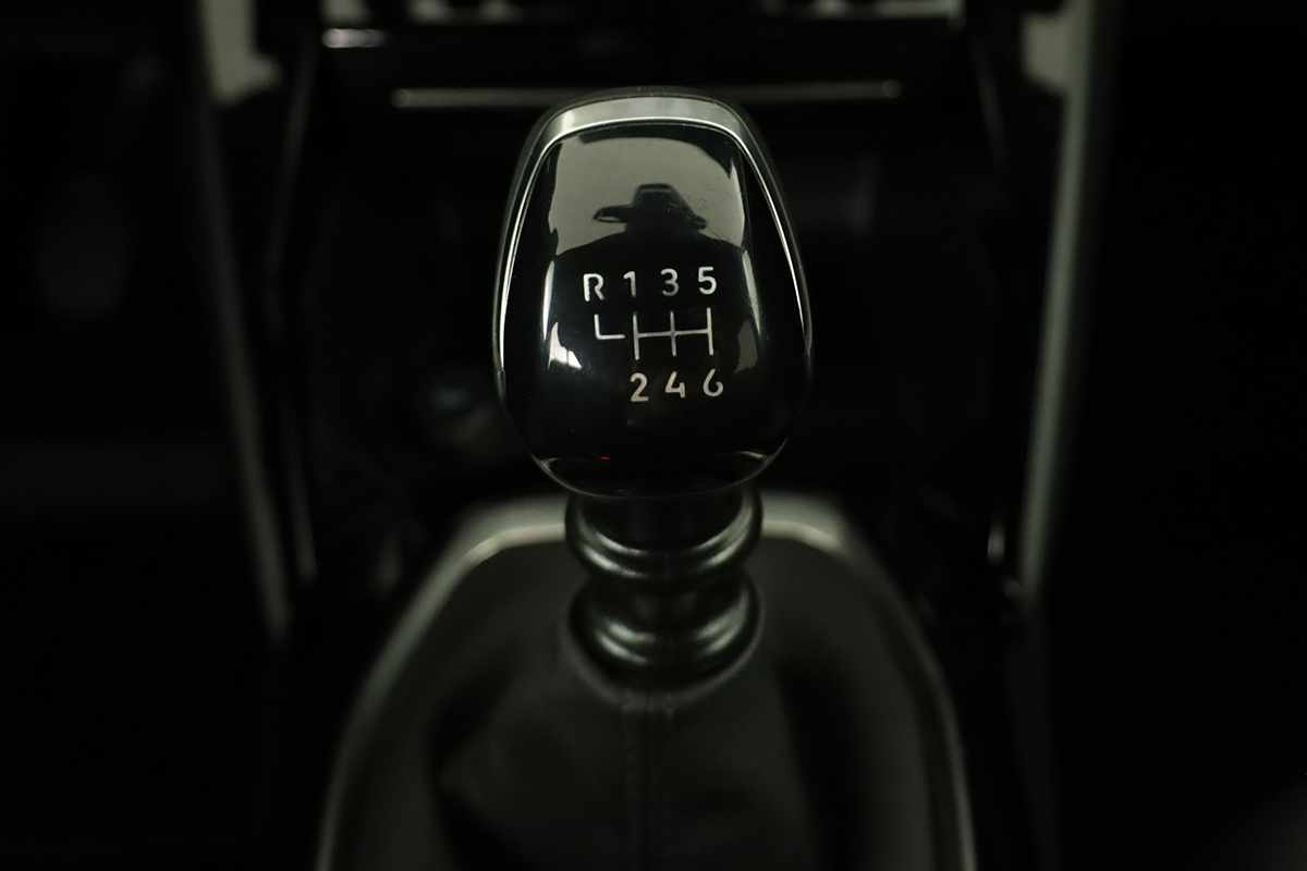 peugeot-2008-2024-gasolina-1199cc