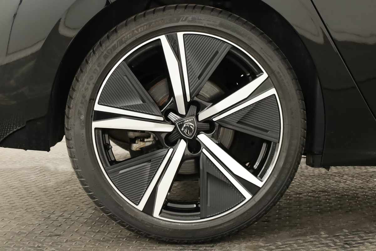 peugeot-308-2024-gasolina-1199cc