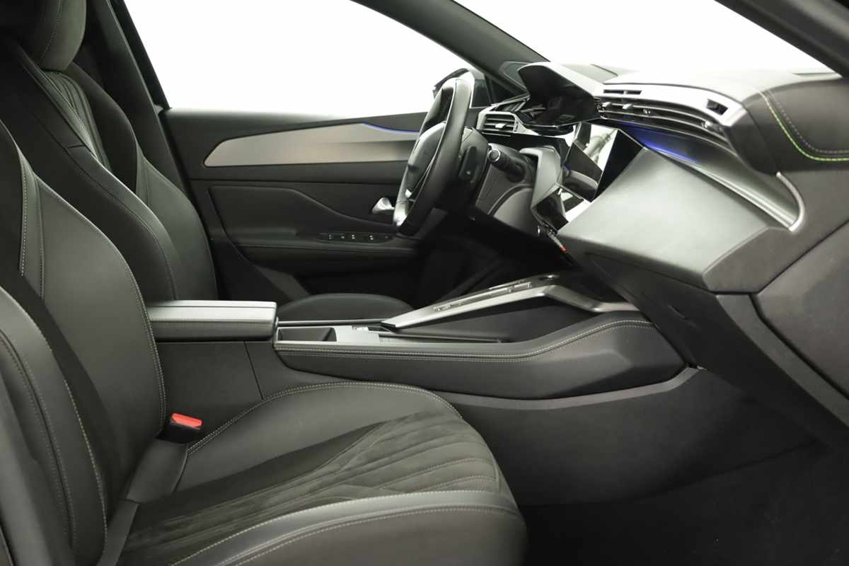 peugeot-308-2024-gasolina-1199cc