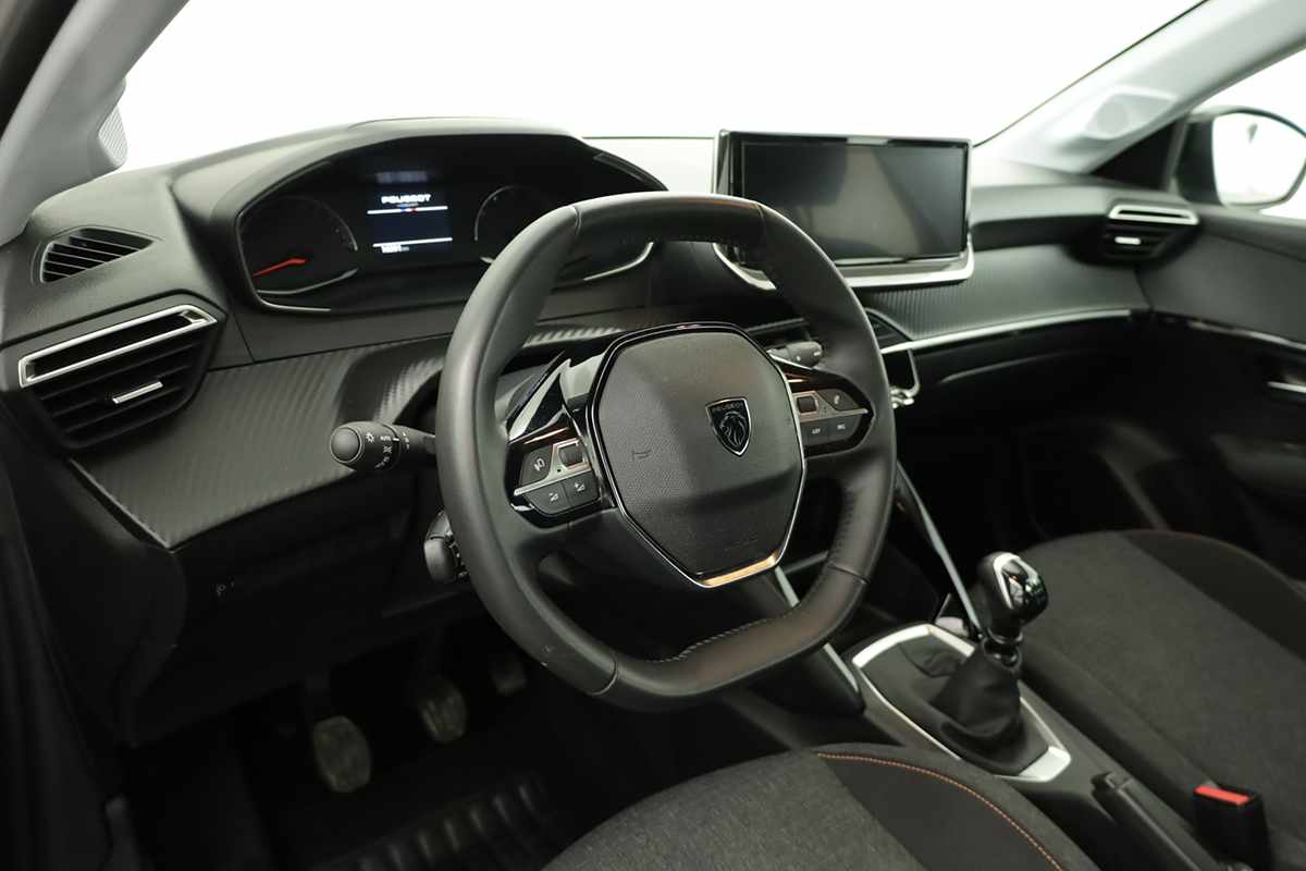 peugeot-208-2025-gasolina-1199cc