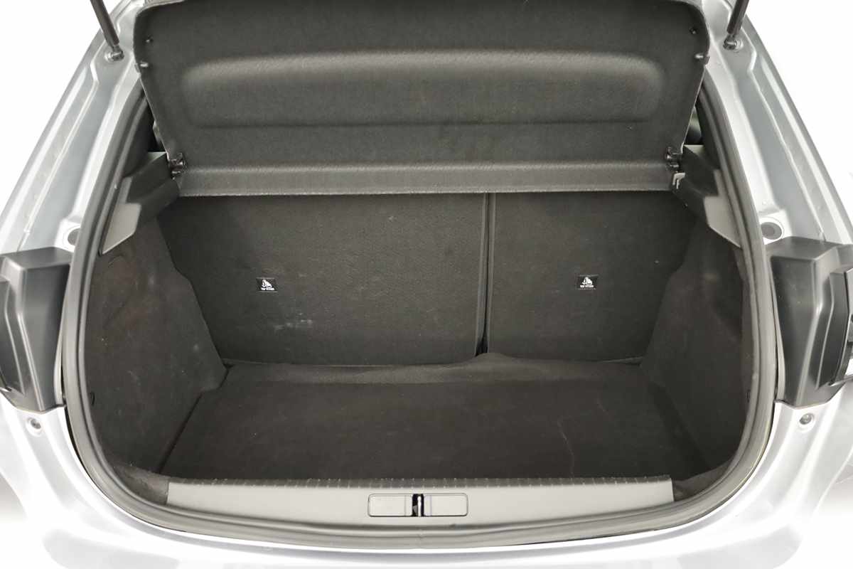 peugeot-208-2025-gasolina-1199cc