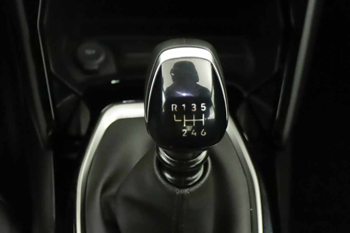peugeot-2008-2025-gasolina-1199cc