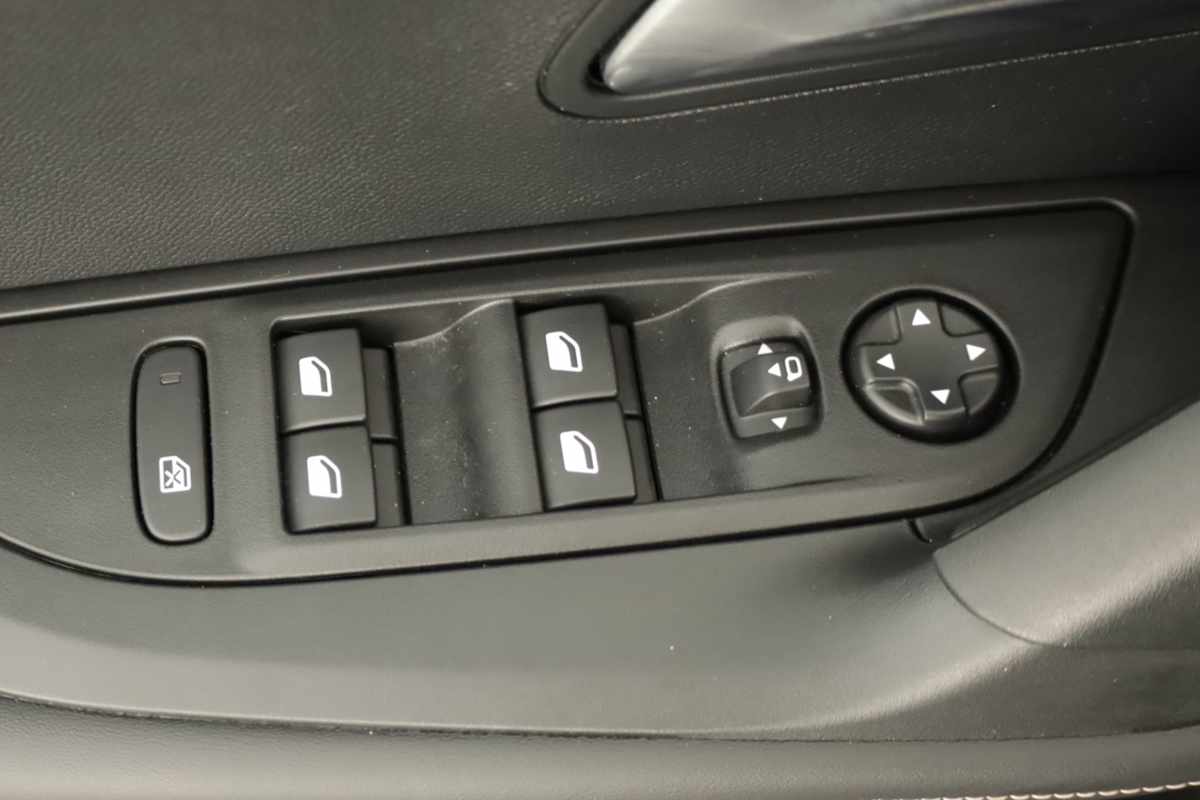 peugeot-2008-2025-gasolina-1199cc