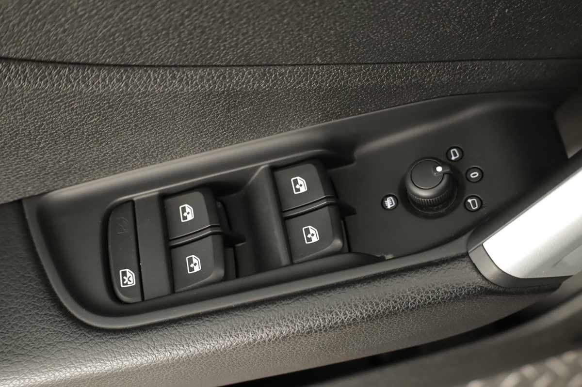 audi-q2-2023-gasolina-1498cc