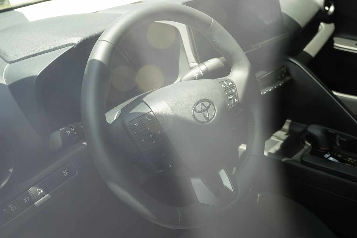 toyota-c-hr-2025-hibrido-a-gasolina-1998cc