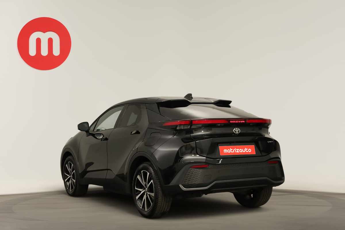 toyota-c-hr-2025-hibrido-a-gasolina-1998cc