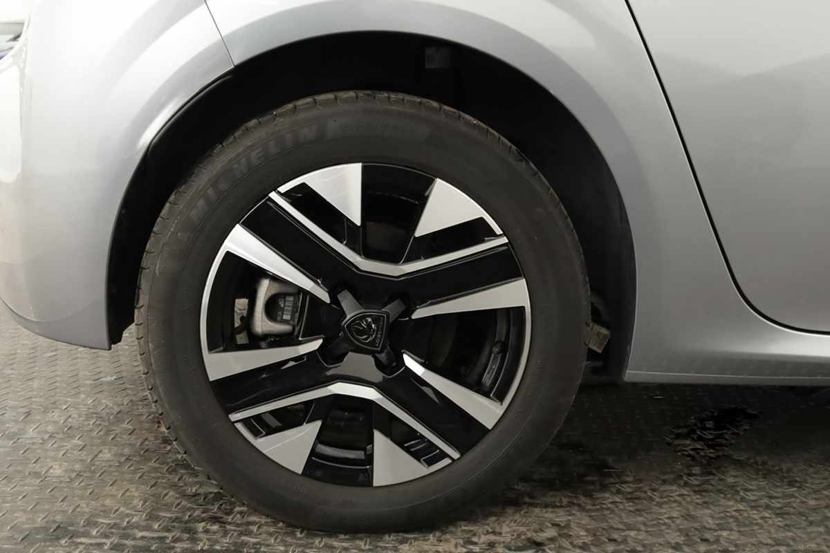 peugeot-e-208-2025-eletrico-0cc