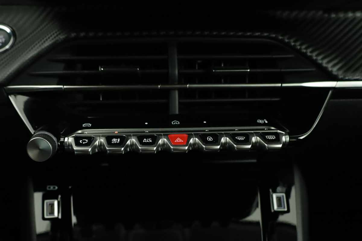 peugeot-e-208-2025-eletrico-0cc