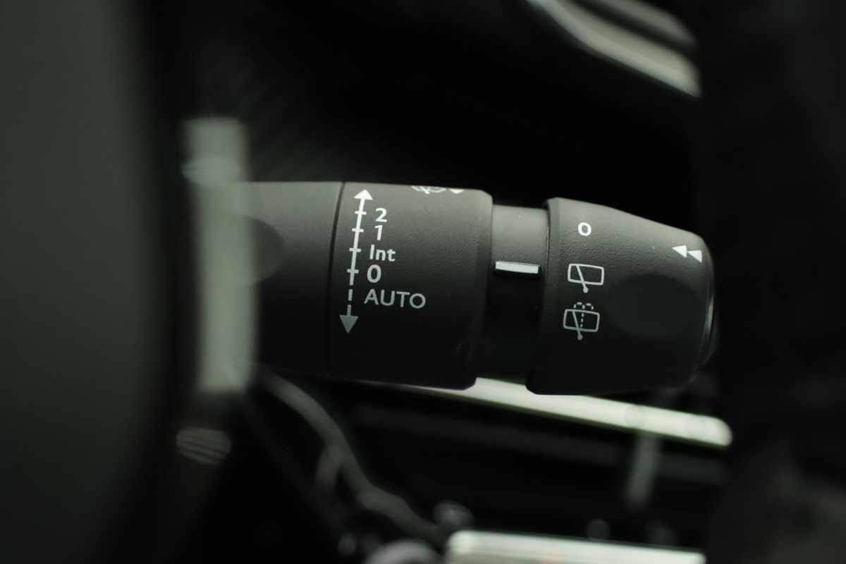 peugeot-e-208-2025-eletrico-0cc
