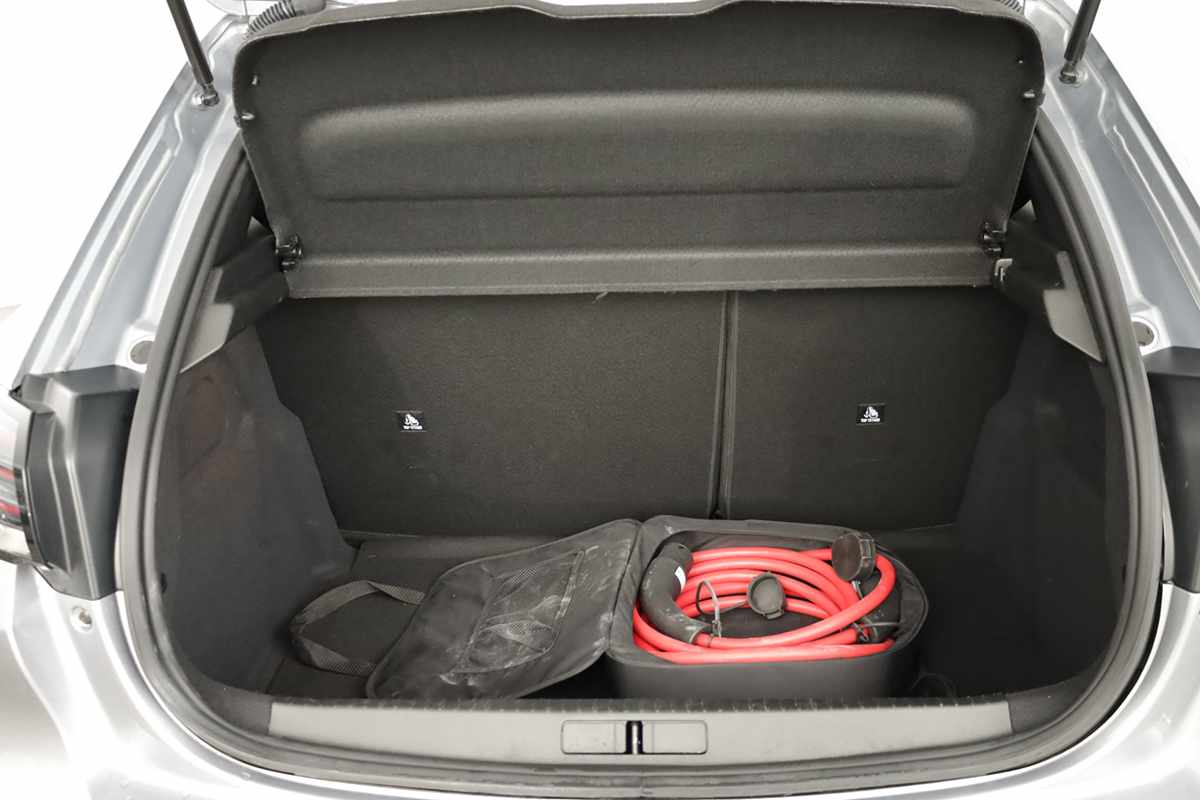 peugeot-e-208-2025-eletrico-0cc