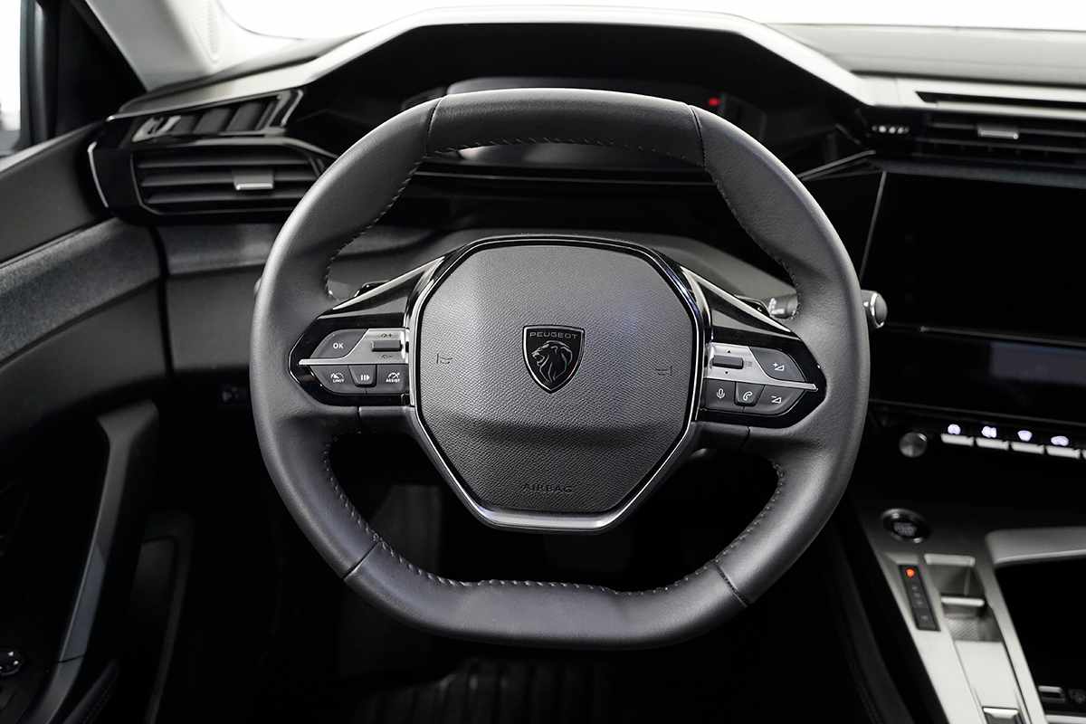 peugeot-308-sw-2024-gasolina-1199cc